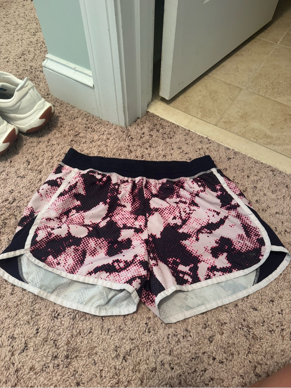 Champion Women's Pink & Black Patterned Athletic Shorts